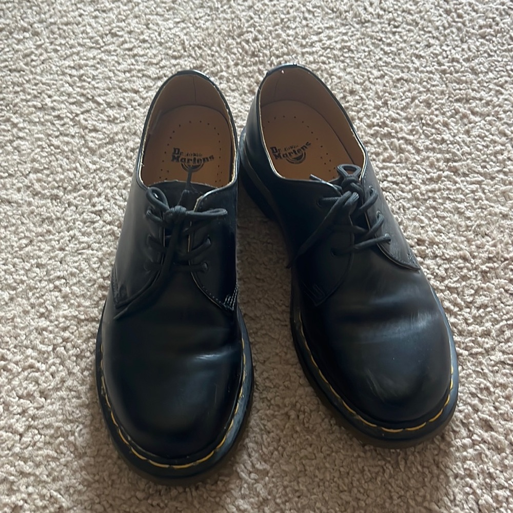 Worn once Dr. Martens Air Walks